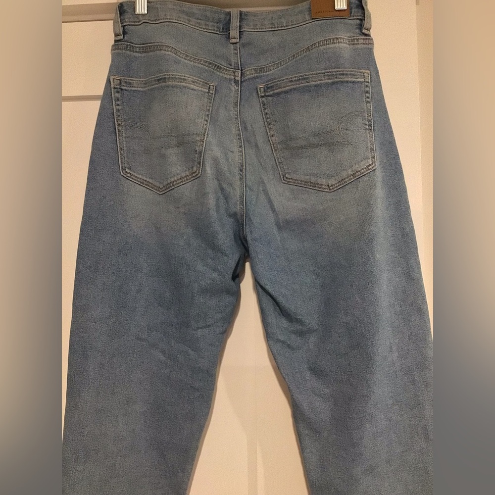 American Eagle Stretch Mom Jeans - Picture 5 of 9